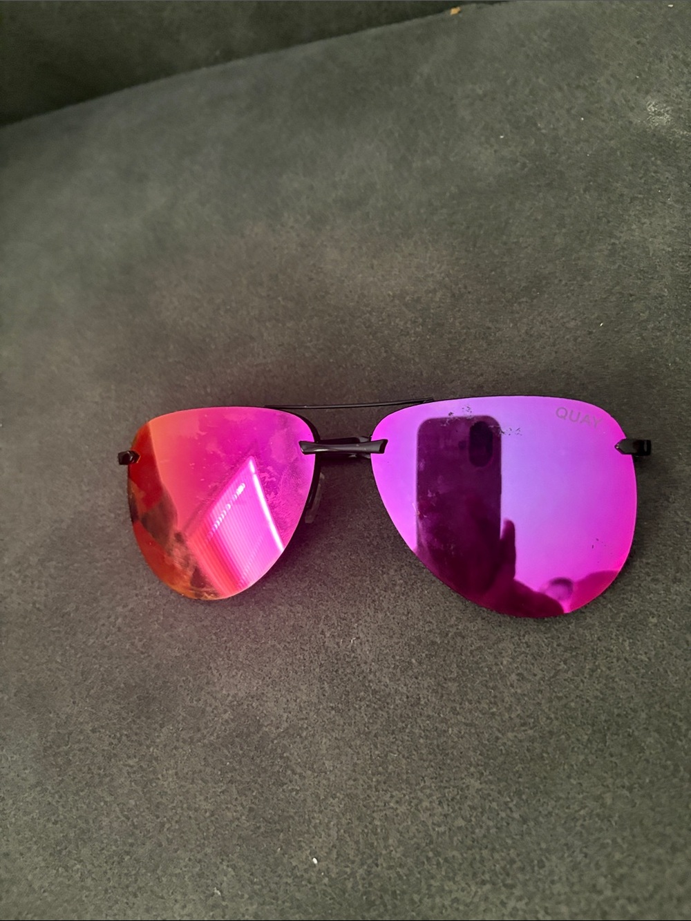 Quay Australia Aviator Sunglasses – Black Frame with Pink Mirrored Lenses